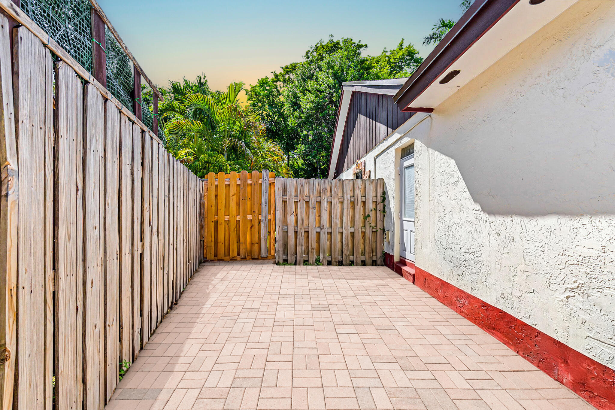 5441 Southwest 155th Place Miami, FL 33185 - Photo 56 of 76 66-web-or-mls-66