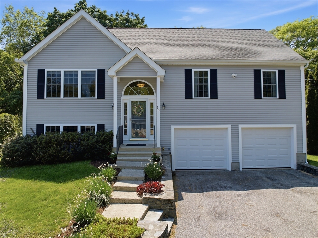 15 Primrose Street Worcester, MA 01604 - Photo 2 of 37