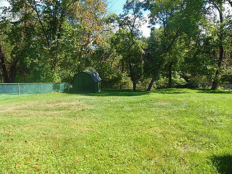 1044 Hulton Road Penn Hills, PA 15147 - Photo 16 of 16 Yard/Garden.