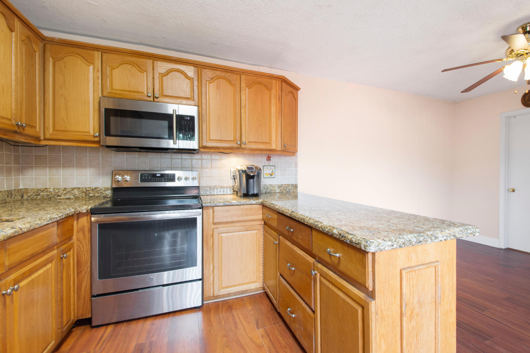 22228 Boca Rancho Drive, Unit B Boca Raton, FL 33428 - Photo 15 of 28 108 Kitchen 5 LR1_4247