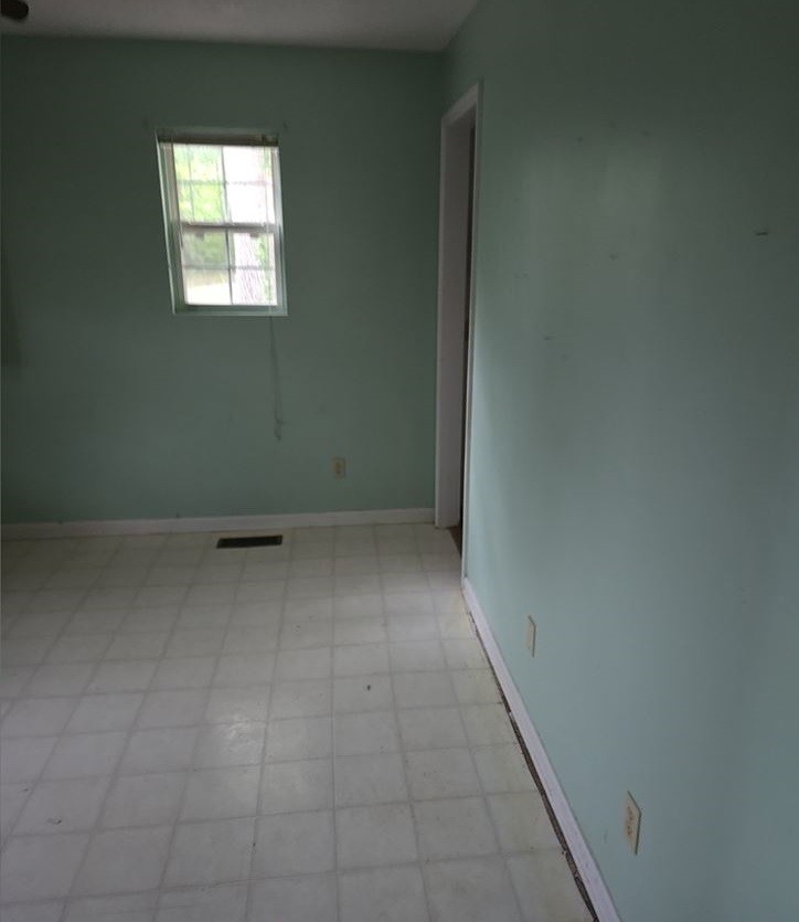 2174 Pleasant Hill Road Lynchburg, TN 37352 - Photo 7 of 16 a view of an empty room and window