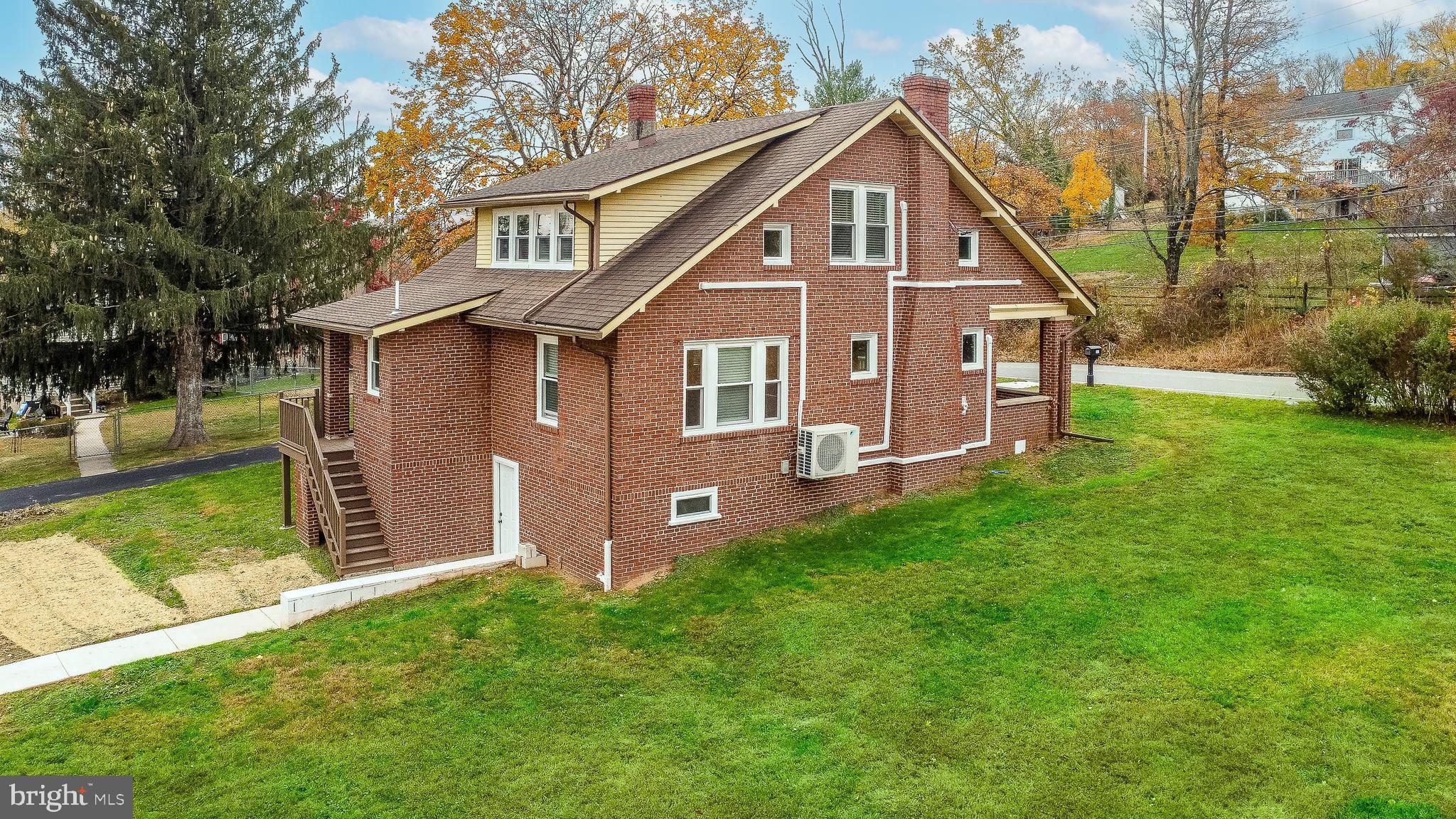 343 Pawlings Road Phoenixville, PA 19460 - Photo 3 of 33 Side View of Home