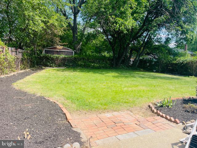 5907 Camberly Avenue Springfield, VA 22150 - Photo 36 of 37