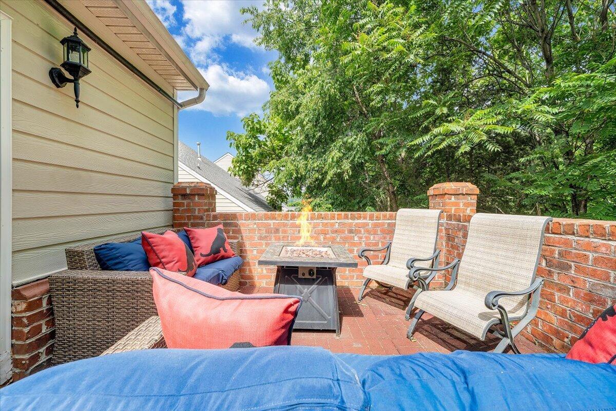 5414 Quail Ridge Court Roanoke, VA 24018 - Photo 23 of 30 Plenty of Entertainment Space