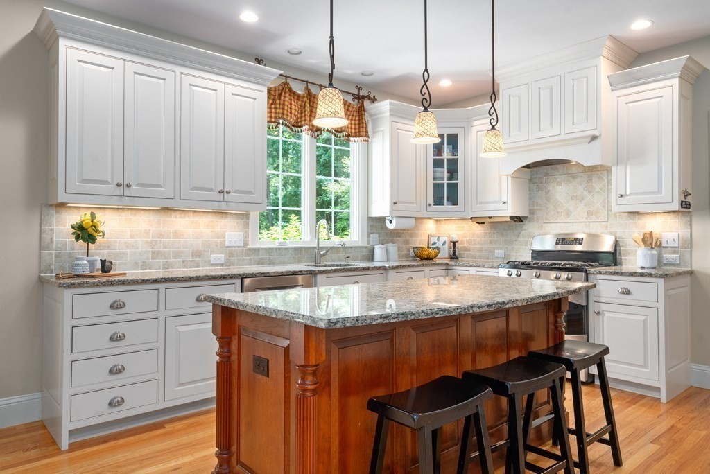 192 Pratts Mill Road Sudbury, MA 01776 - Photo 11 of 42 Gallery Image 11