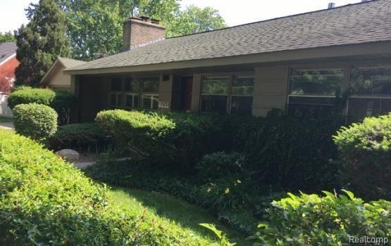 1823 Bradford Road Birmingham, MI 48009 - Photo 2 of 33
