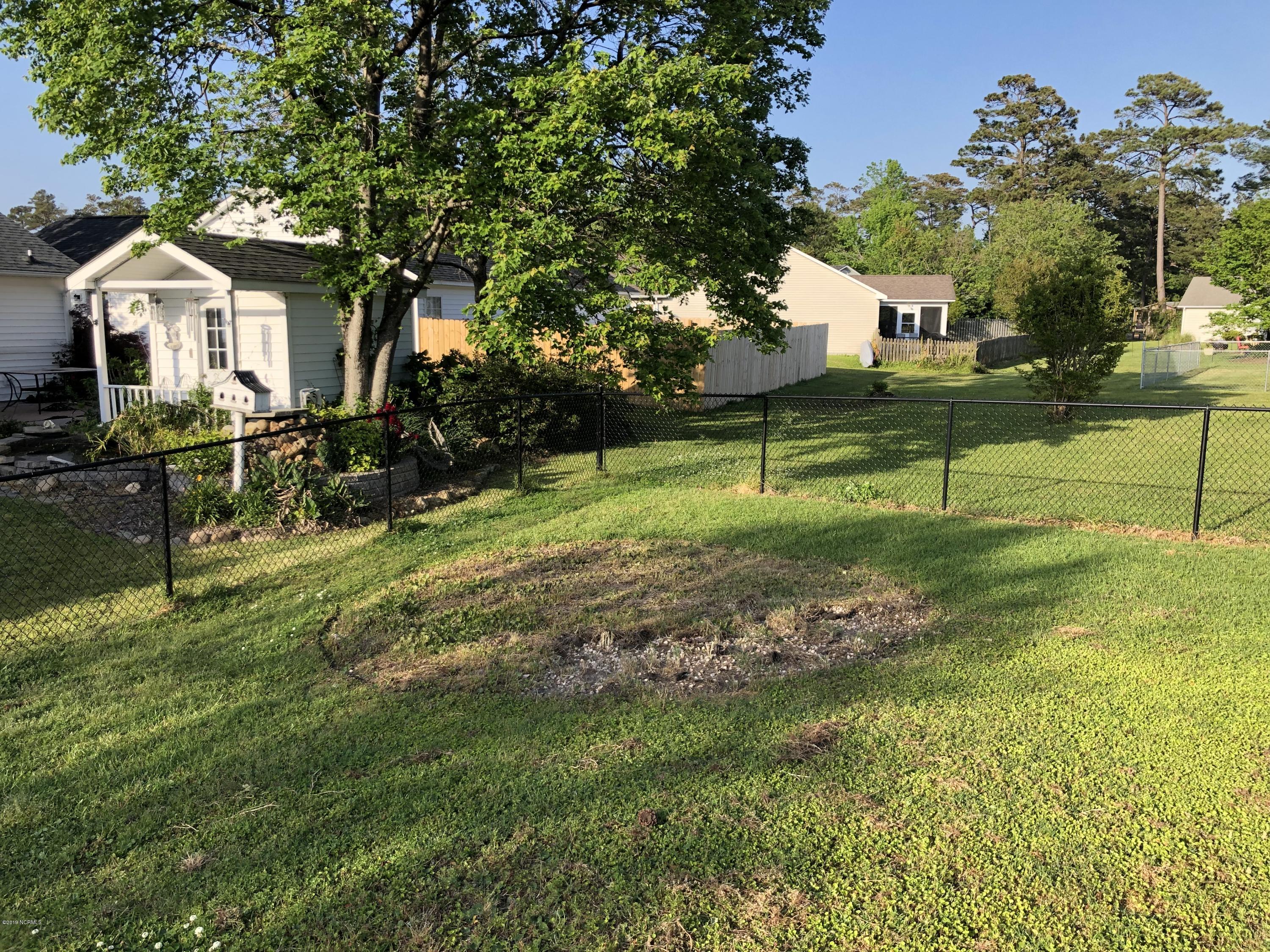 3510 Plantation Road Morehead City, NC 28557 - Photo 16 of 20 Back Yard