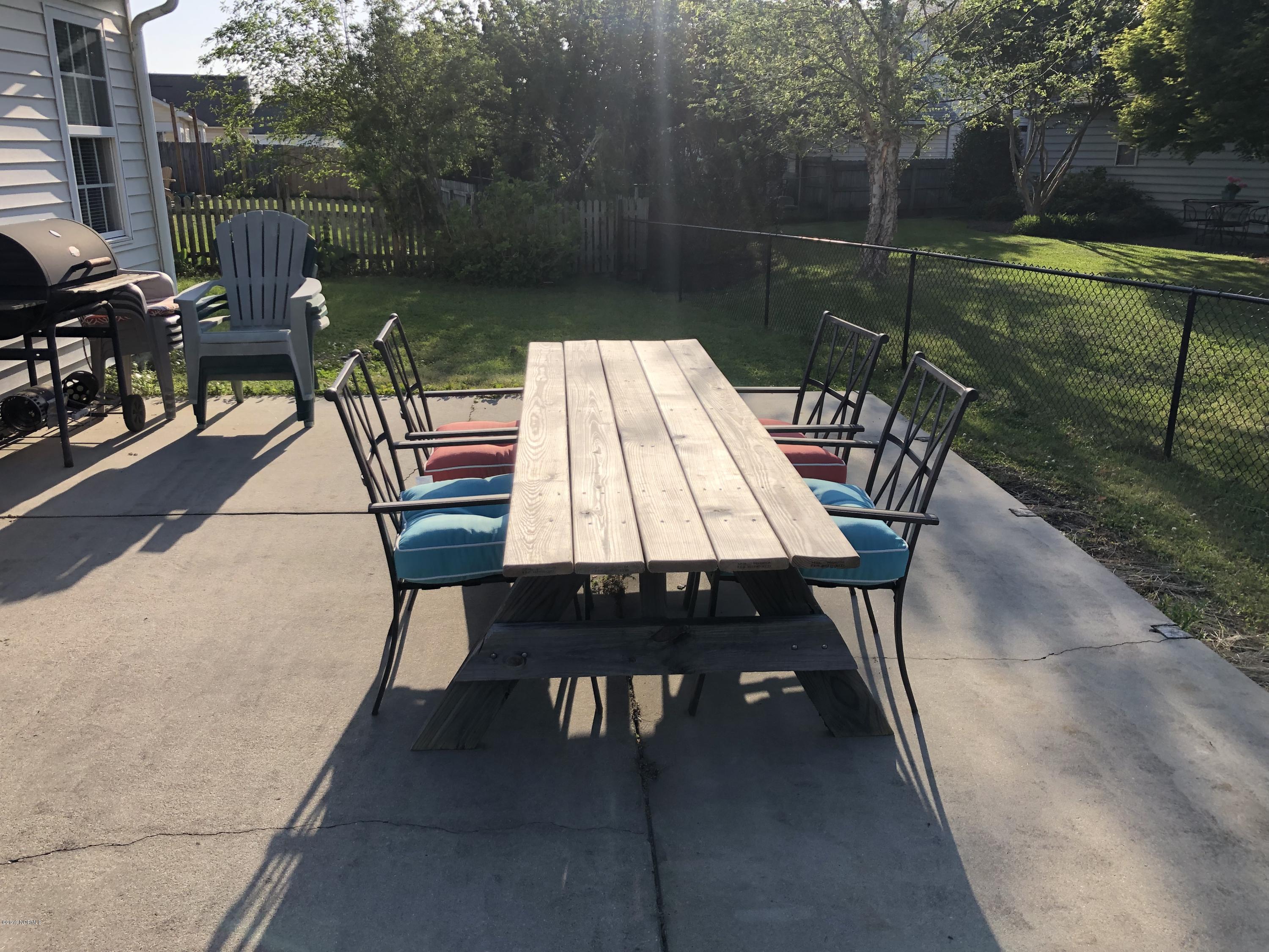 3510 Plantation Road Morehead City, NC 28557 - Photo 17 of 20 Patio