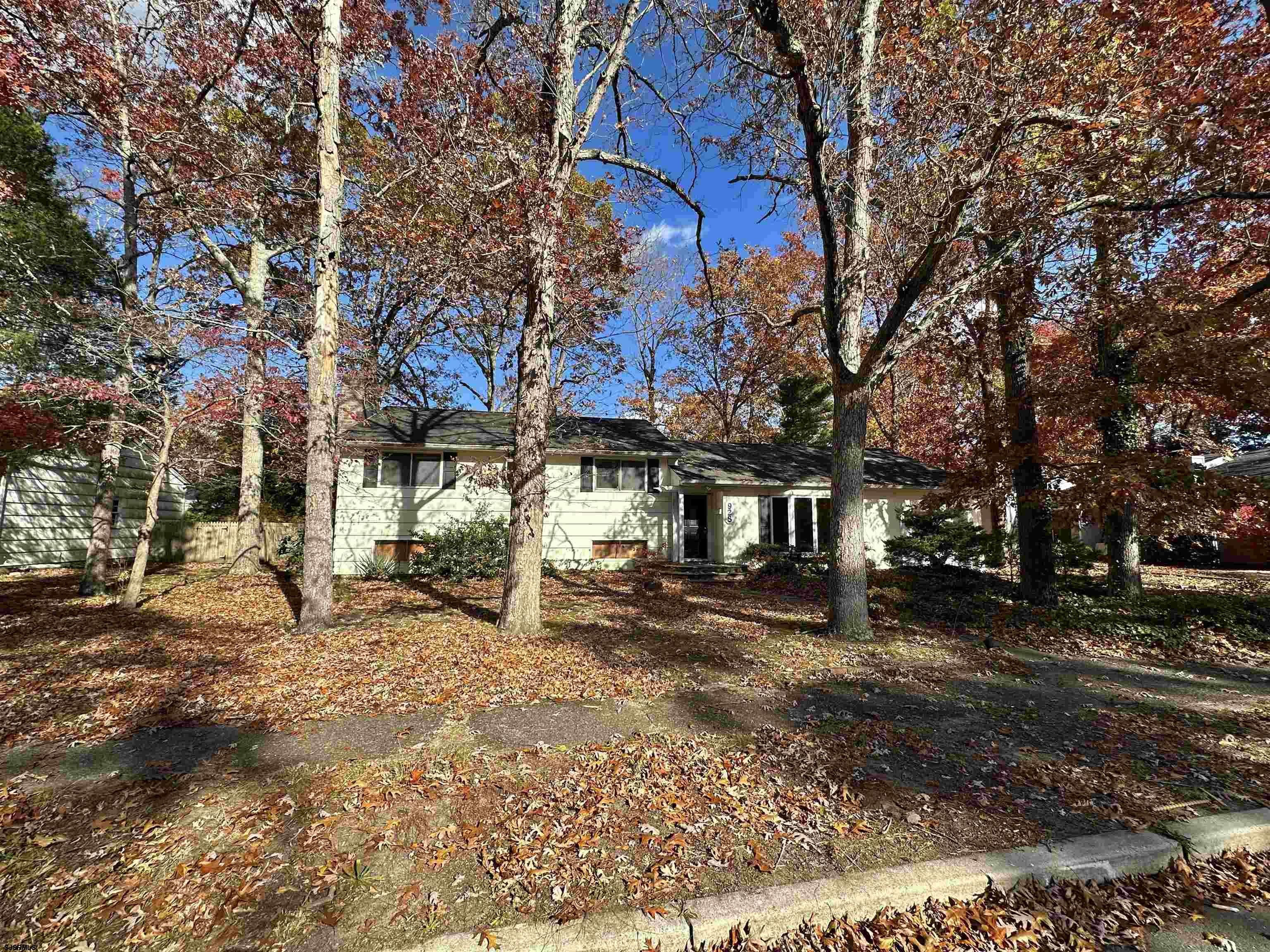 928 Traymore Parkway Absecon, NJ 08201 - Photo 25 of 25 a view of a town with large trees
