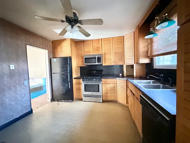 $350,000 | 928 Traymore Parkway, Absecon, NJ 08201