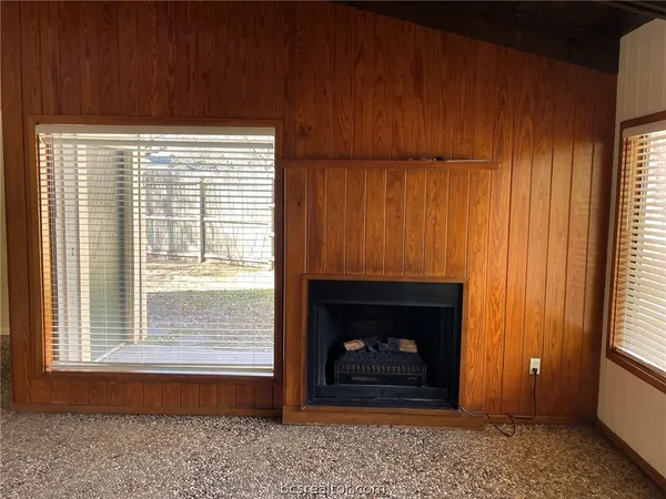 $1,400 | 804 Eagle Pass Street, Bryan, TX 77802