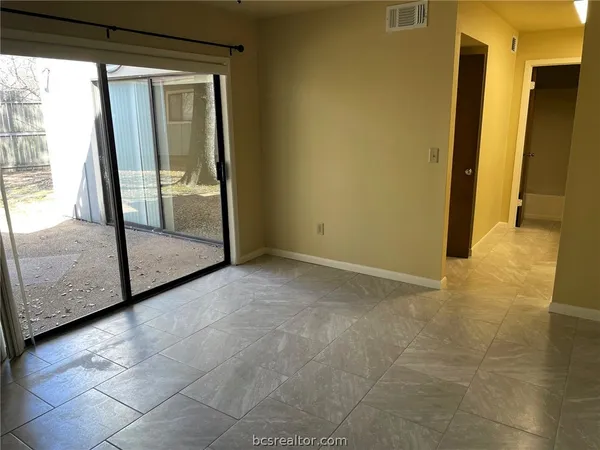 $1,400 | 804 Eagle Pass Street, Bryan, TX 77802