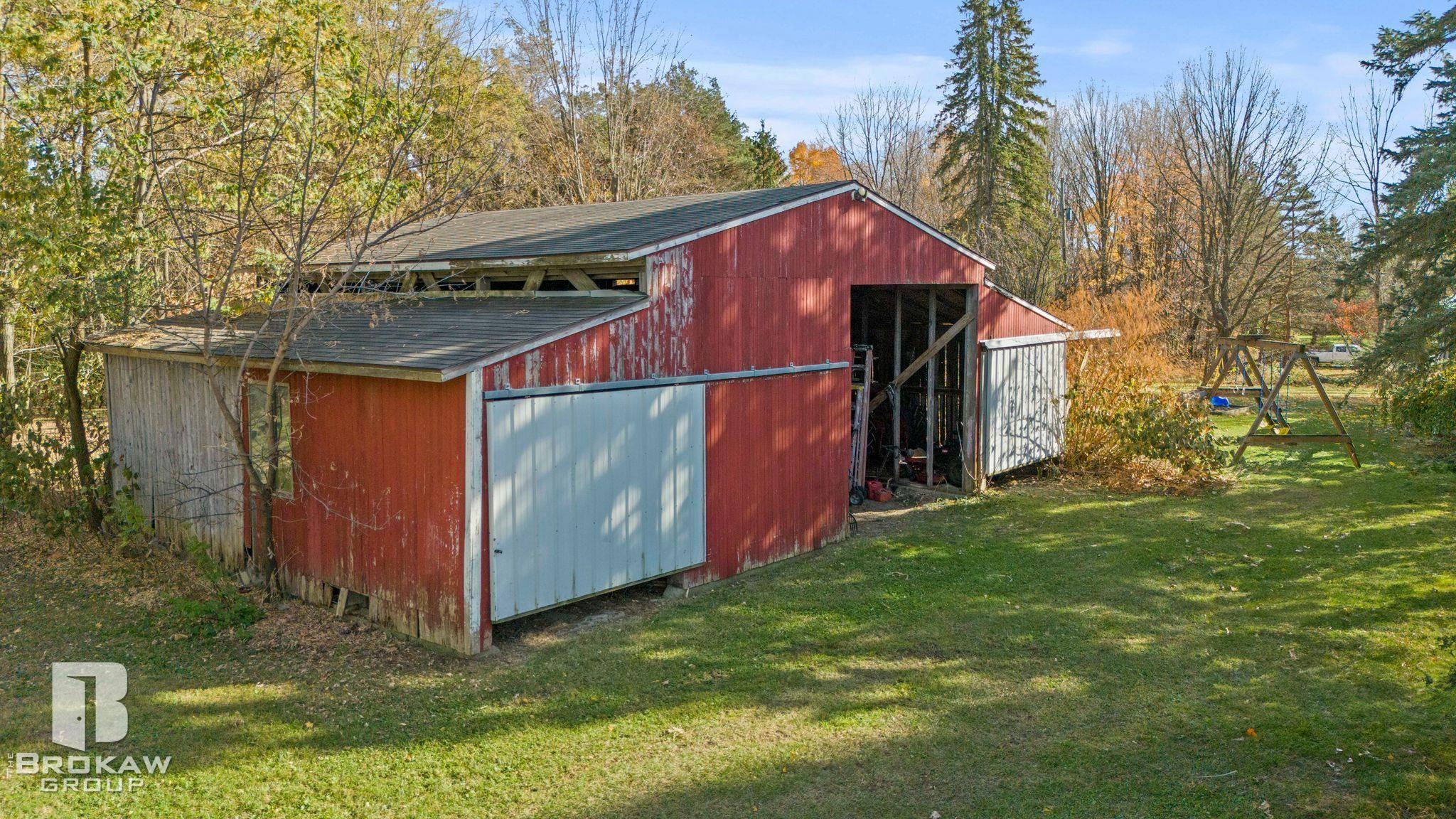 12411 Green Road Goodrich, MI 48438 - Photo 7 of 61 50159682-9c3eadde-14a7-4e9a-bba2-faea97ec8eb6.JPG