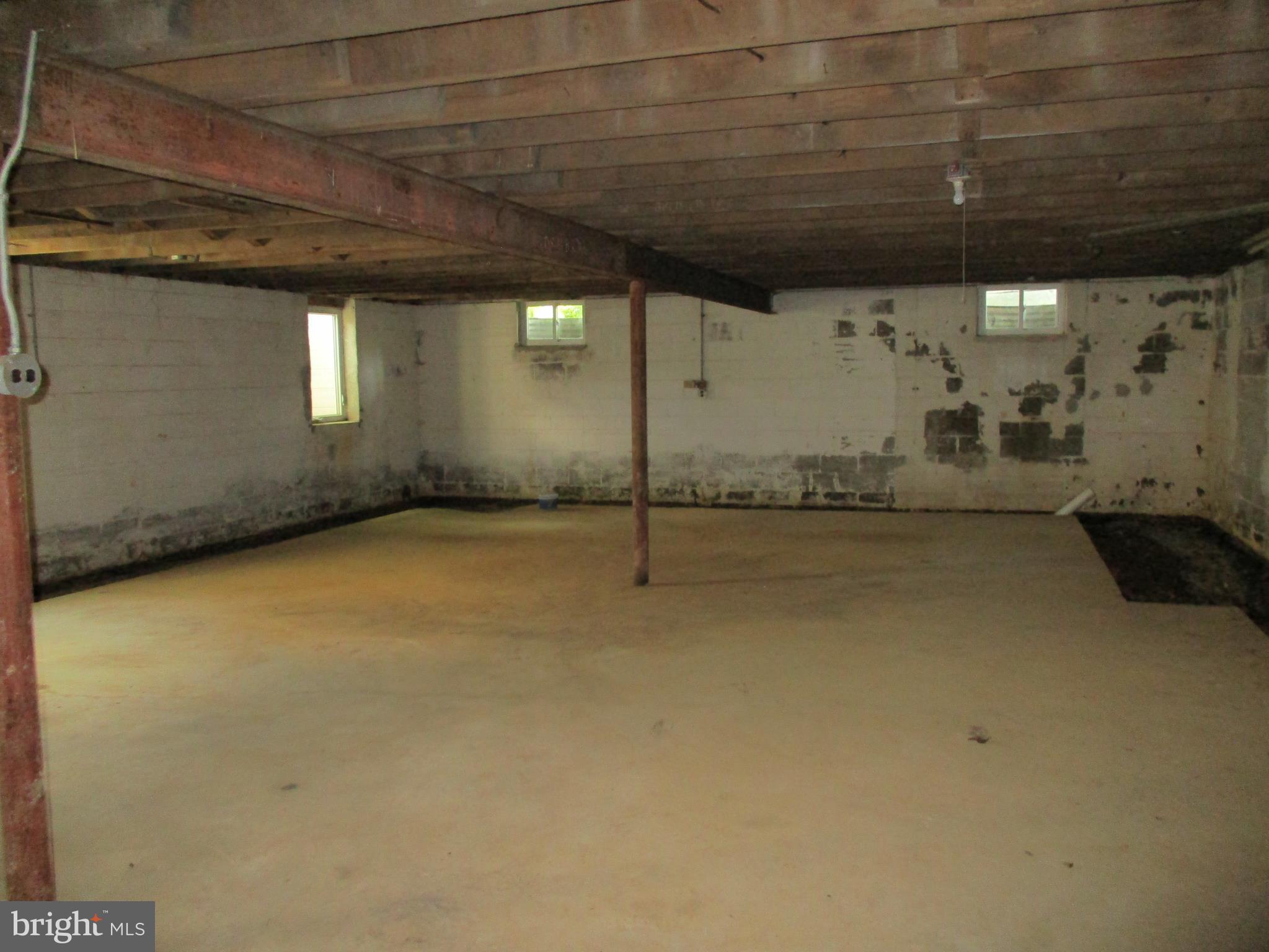111 Jackson Hall School Road Elkton, MD 21921 - Photo 9 of 12 Interior (General)