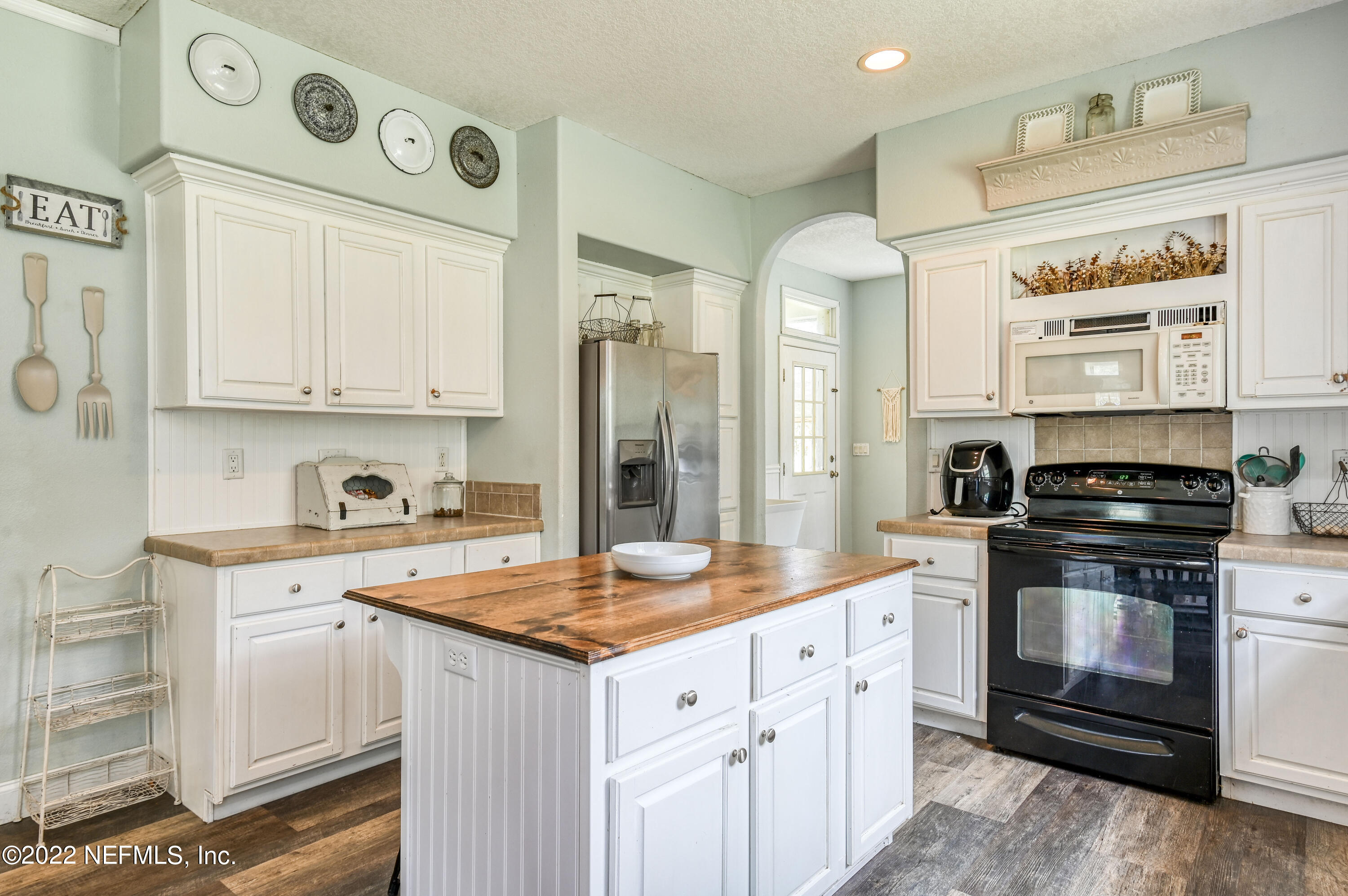 131 Musket Road Palatka, FL 32177 - Photo 12 of 35 Kitchen