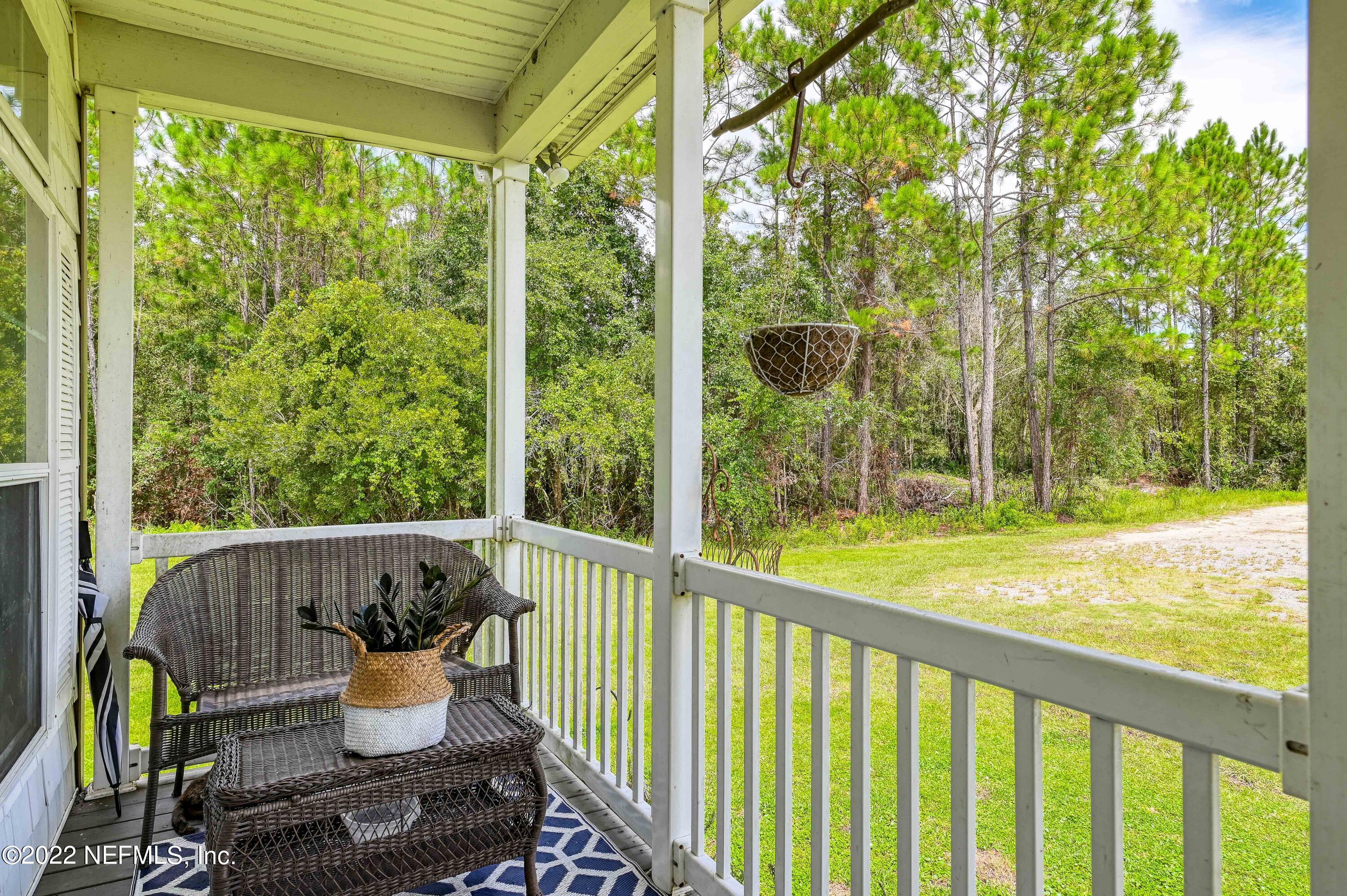 131 Musket Road Palatka, FL 32177 - Photo 3 of 35 Front porch