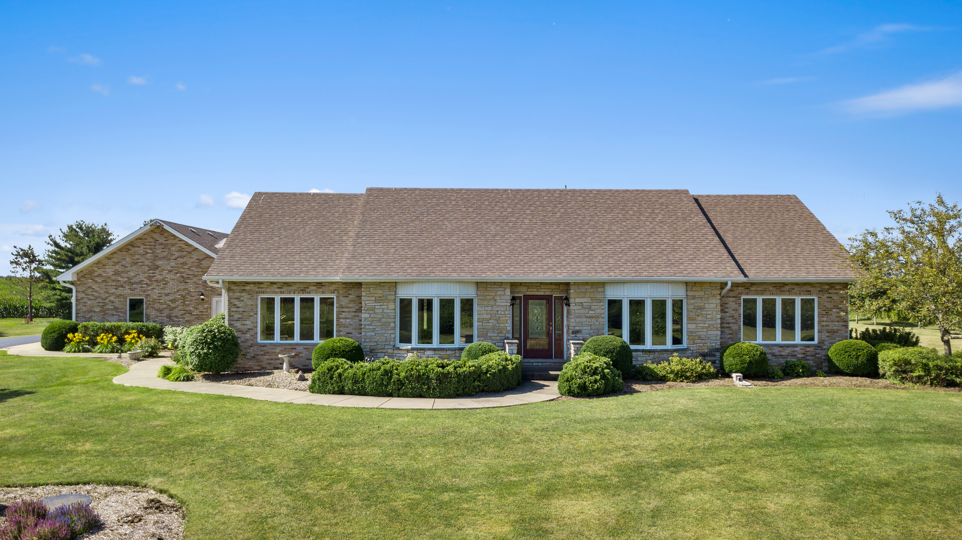 40W839 Norris Road Sugar Grove, IL 60554 - Photo 1 of 47