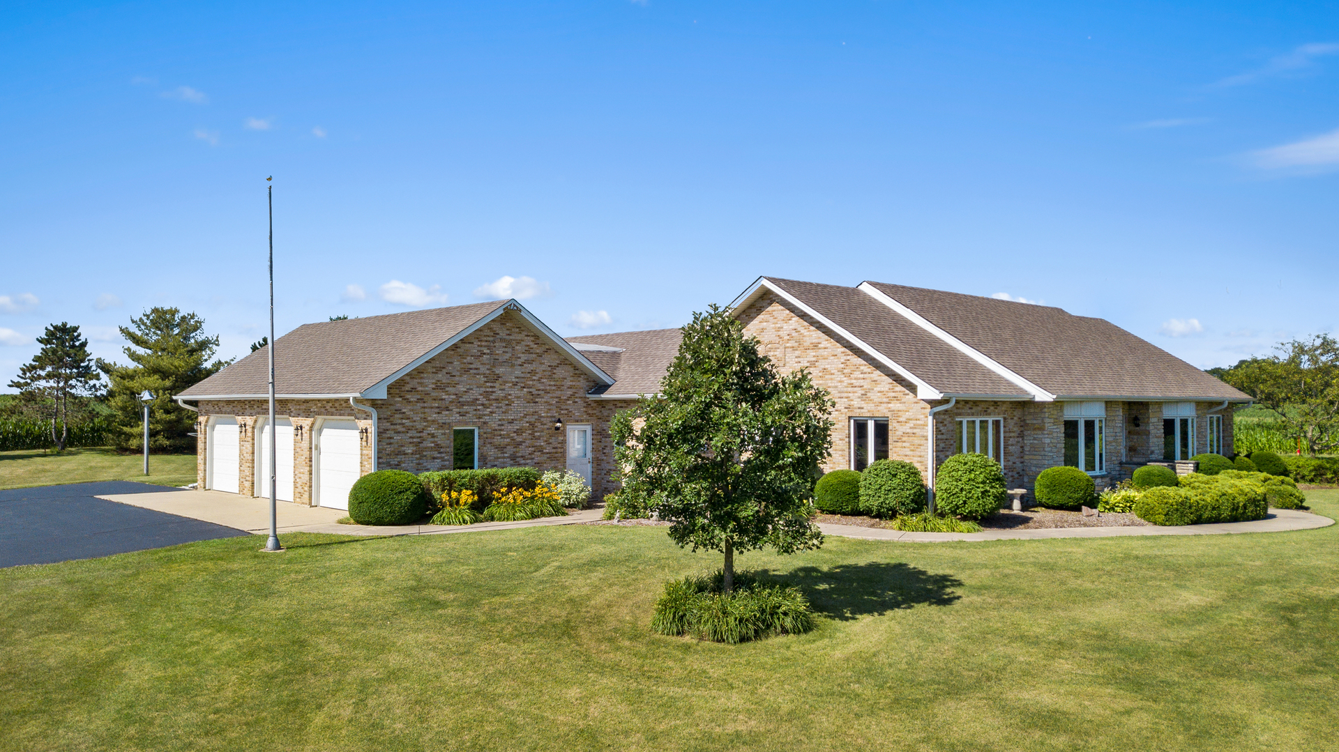 40W839 Norris Road Sugar Grove, IL 60554 - Photo 2 of 47