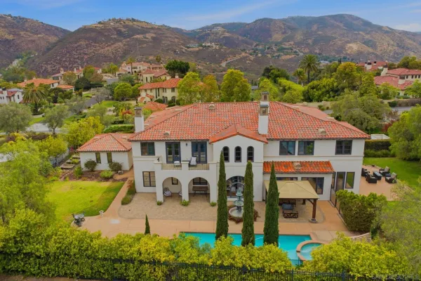 $4,590,000 | 17854 Camino De La Mitra, Rancho Santa Fe, CA 92067