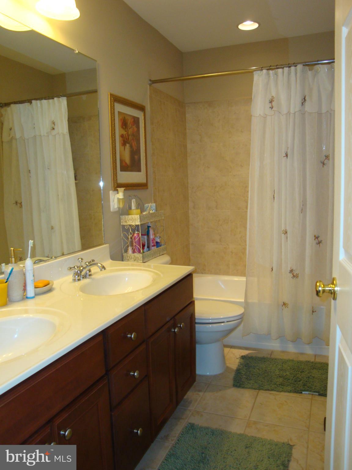 821 Kingsbrook Road Culpeper, VA 22701 - Photo 22 of 26 Bath