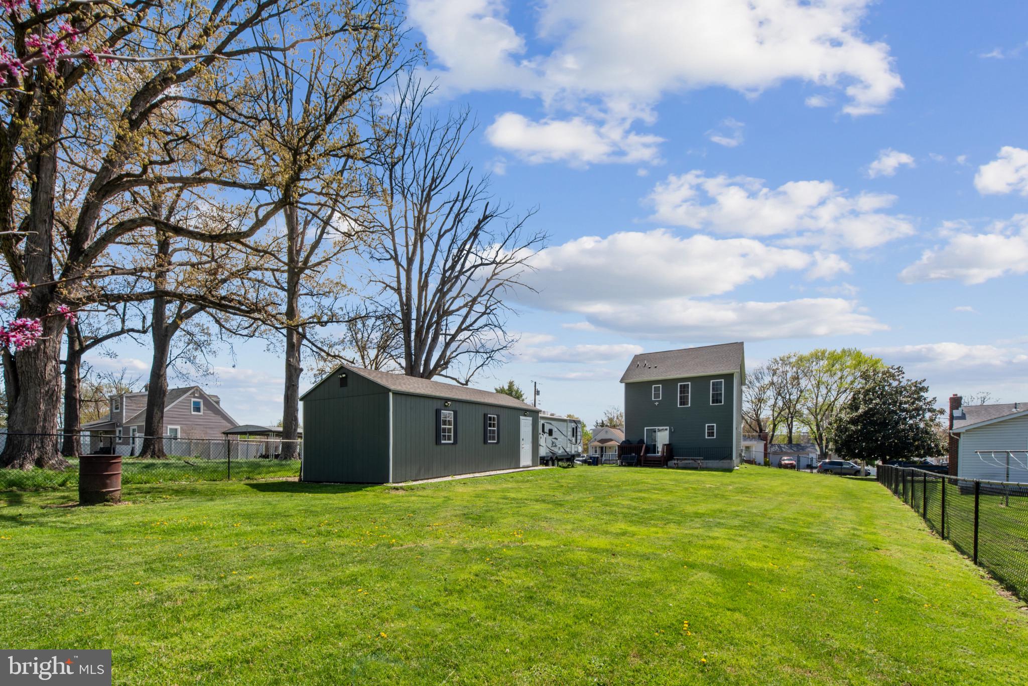 910 Rosedale Avenue Rosedale, MD 21237 - Photo 39 of 41 a front view of house with yard