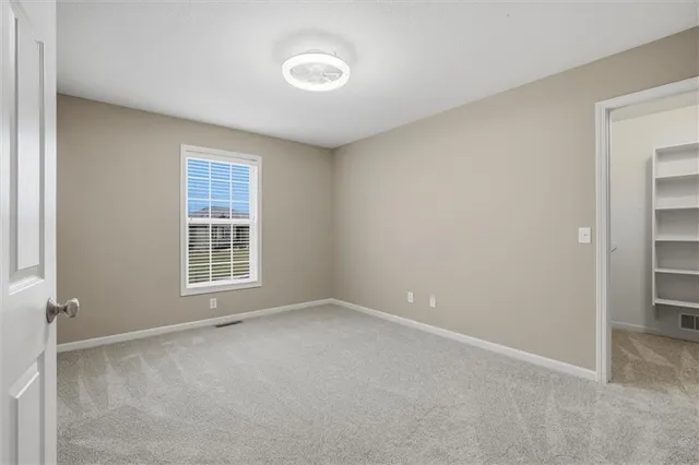 $490,000 | 701 Tomahawk Court, Smithville, MO 64089