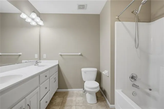 $490,000 | 701 Tomahawk Court, Smithville, MO 64089