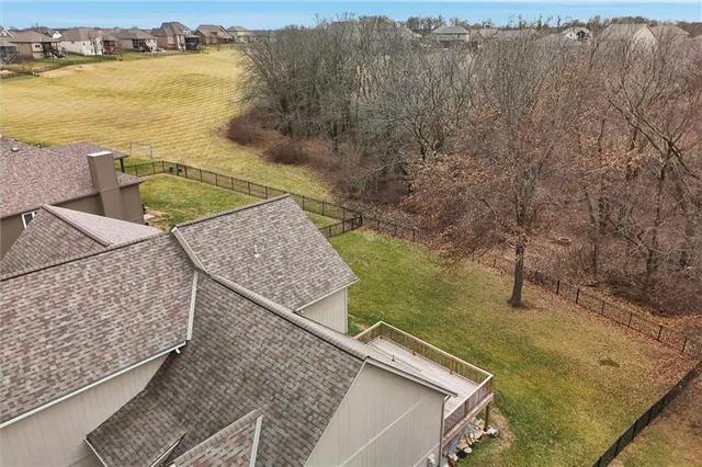 $490,000 | 701 Tomahawk Court, Smithville, MO 64089