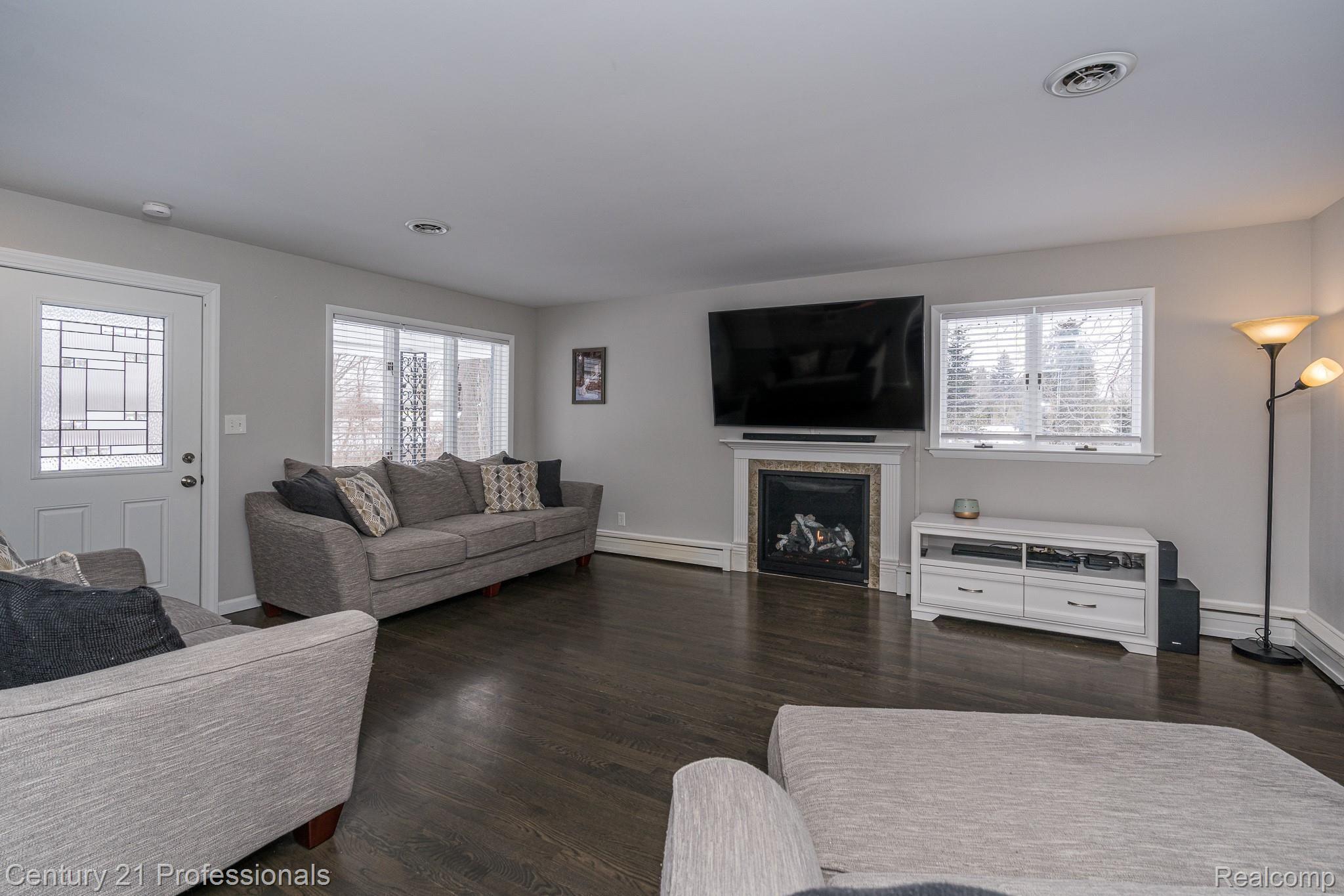 1495 North Rochester Road Oakland, MI 48363 - Photo 5 of 48 1495 Rochester Rd MLS-W003.jpg