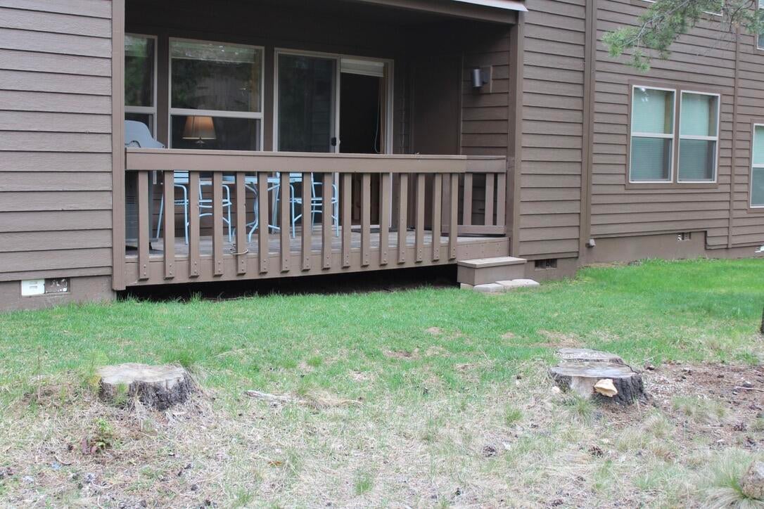 57367 Beaver Ridge Loop, Unit 25B Sunriver, OR 97707 - Photo 7 of 22 17-Rear deck view-R25