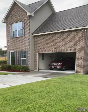 $275,000 | 8902 Black Birch Avenue, Zachary, LA 70791