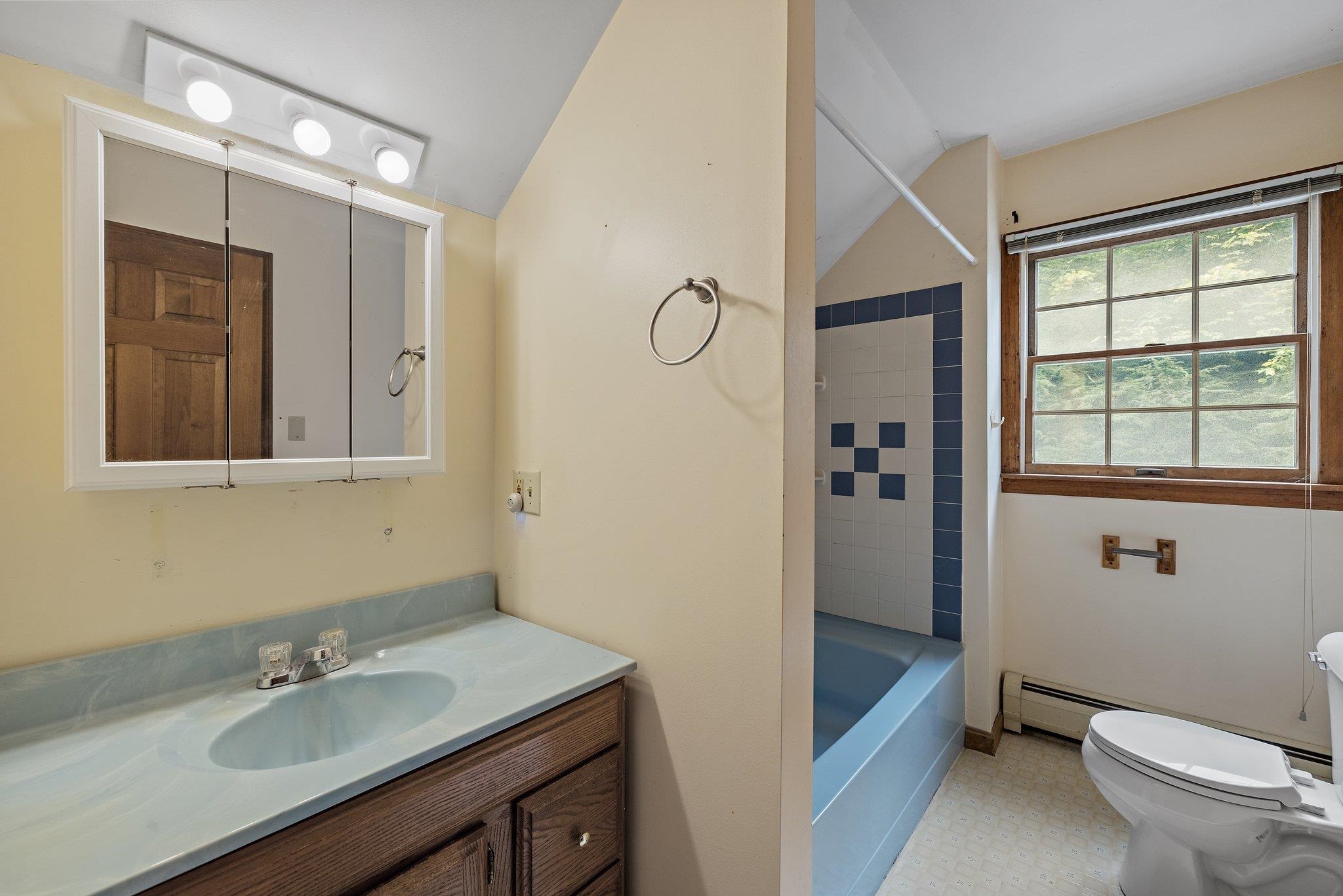 27 Woodhill Road Bow, NH 03304 - Photo 20 of 31