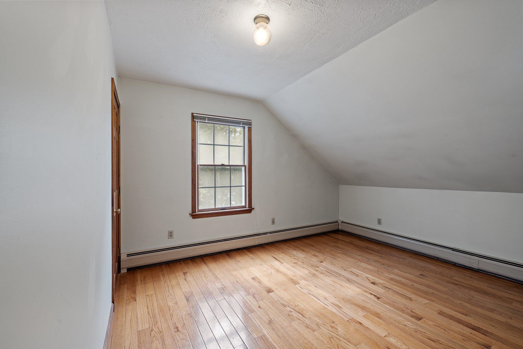 27 Woodhill Road Bow, NH 03304 - Photo 21 of 31