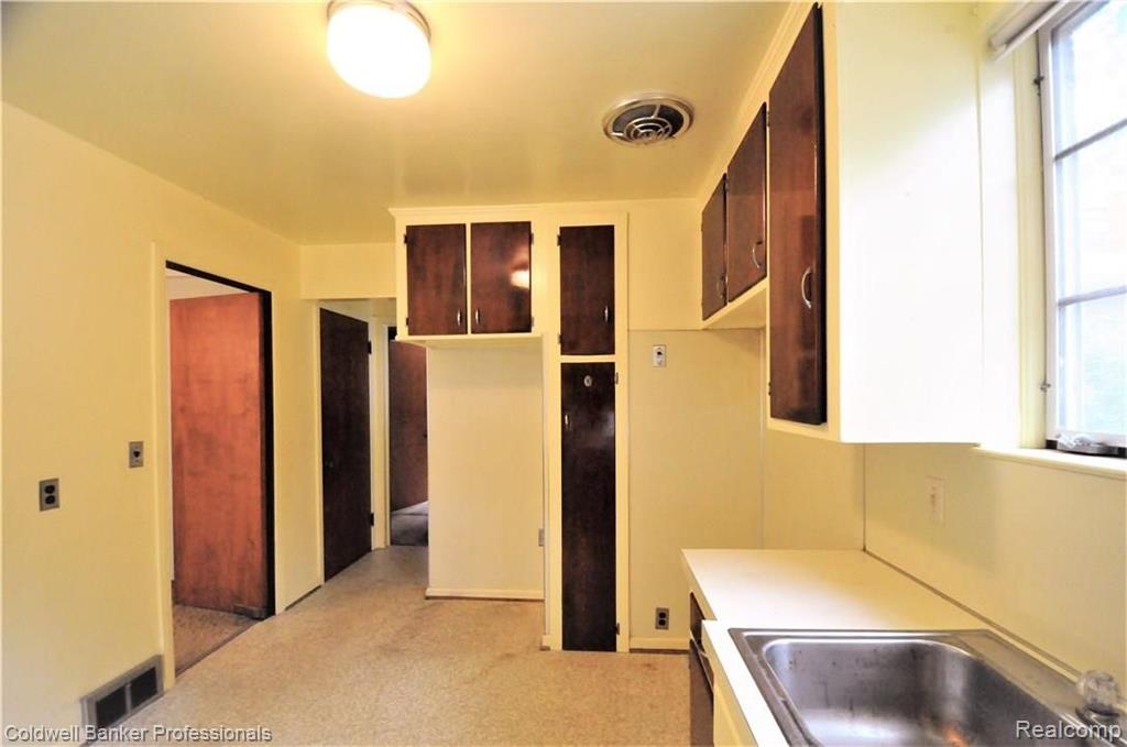 360 Ridgemont Road Grosse Pointe Farms, MI 48236 - Photo 33 of 43