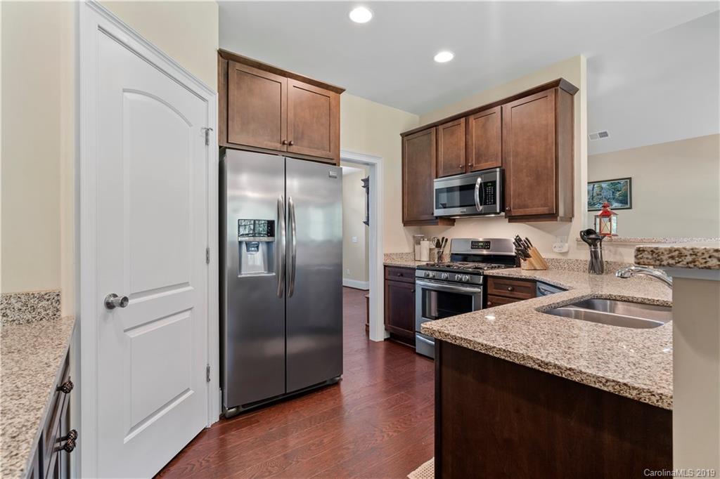 3024 Glenmoor Road York, SC 29745 - Photo 12 of 48