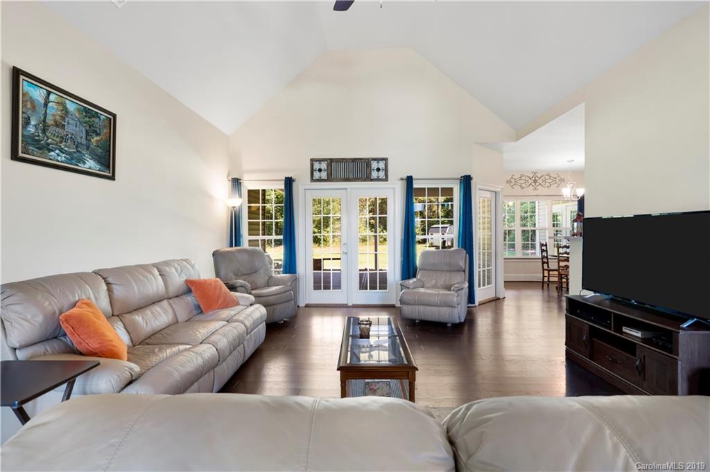 3024 Glenmoor Road York, SC 29745 - Photo 29 of 48