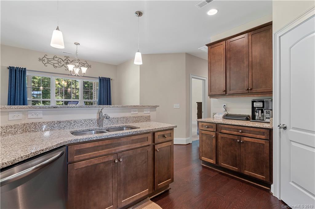 3024 Glenmoor Road York, SC 29745 - Photo 9 of 48