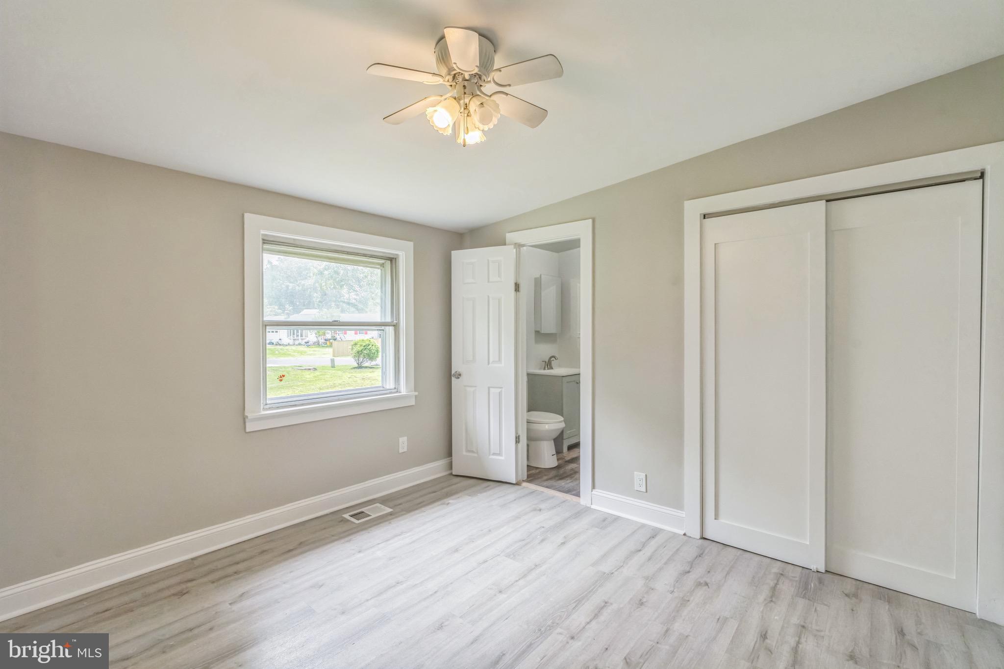 511 Sylvan Way Pasadena, MD 21122 - Photo 15 of 44