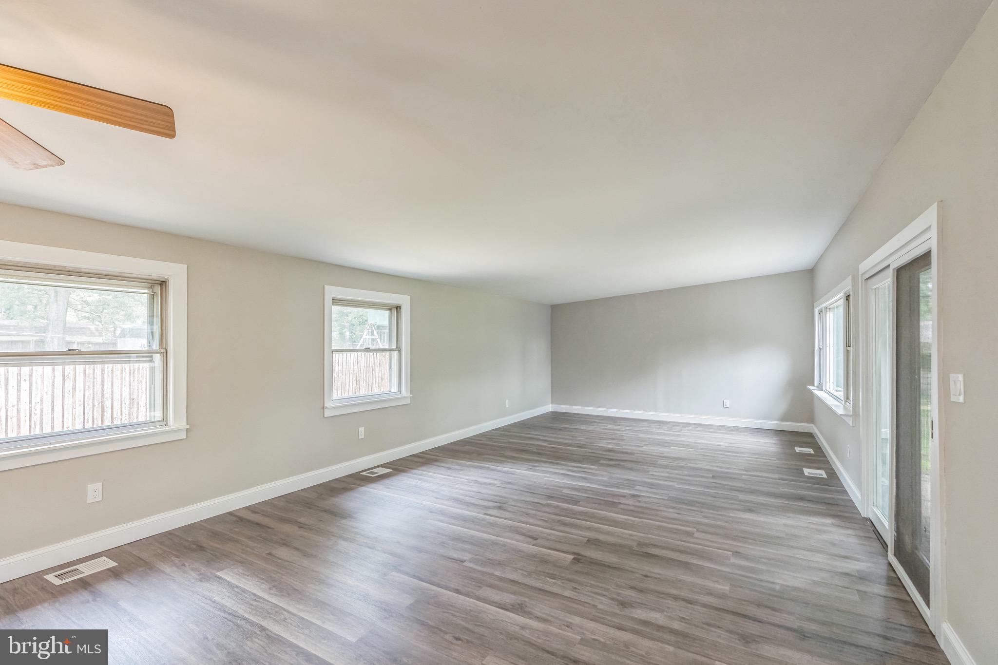 511 Sylvan Way Pasadena, MD 21122 - Photo 20 of 44