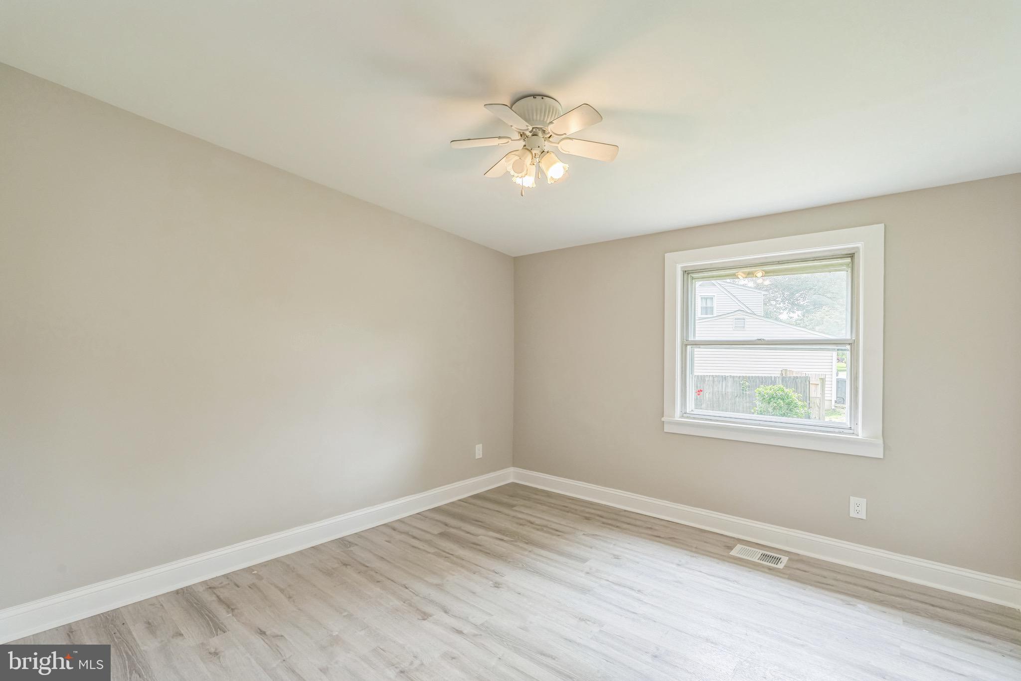 511 Sylvan Way Pasadena, MD 21122 - Photo 21 of 44