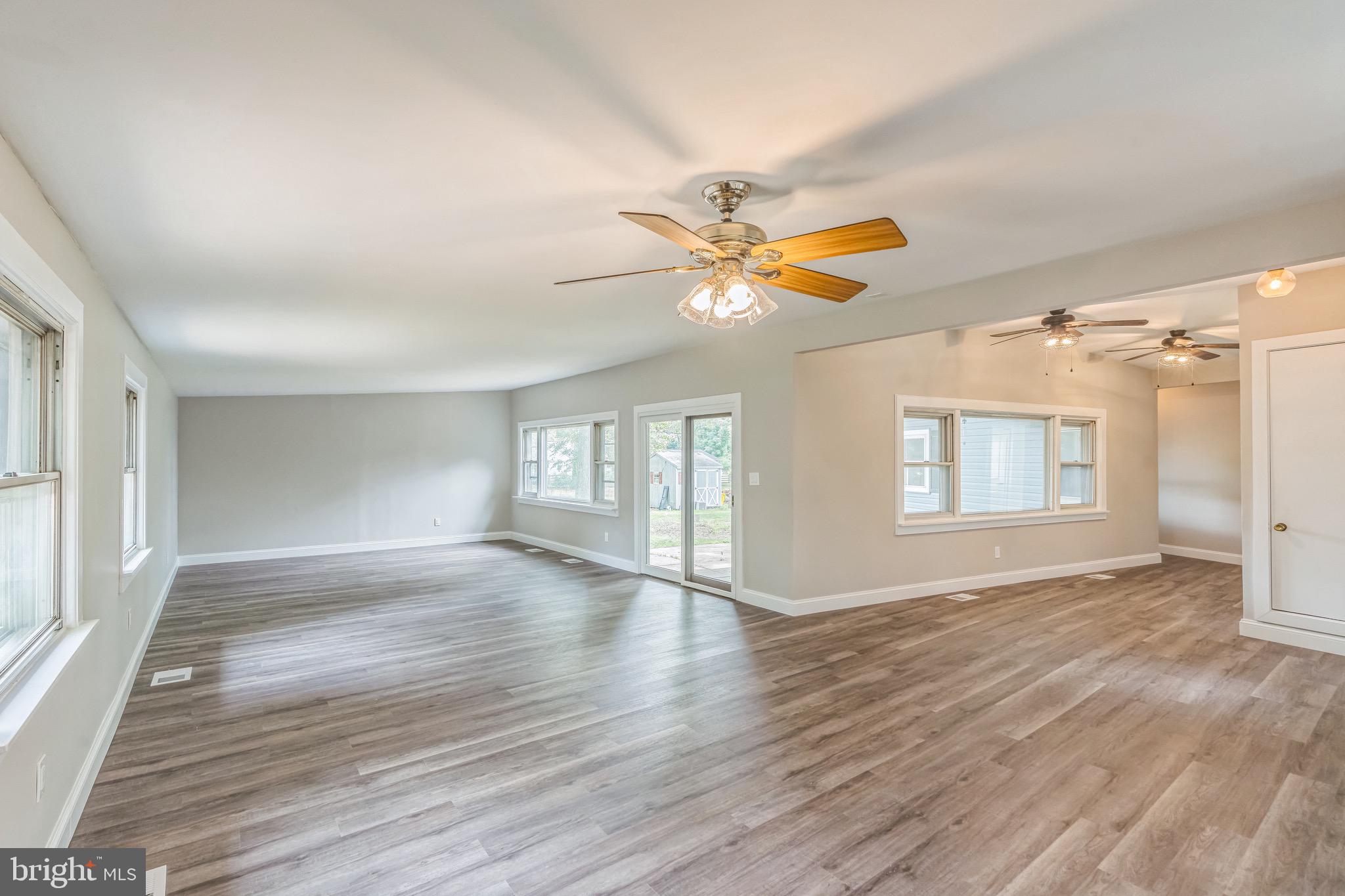 511 Sylvan Way Pasadena, MD 21122 - Photo 9 of 44