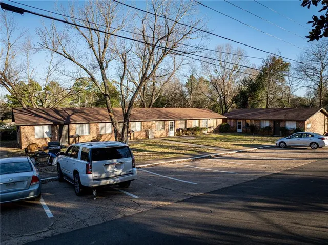 $550,000 | 1006 Plum Street, Winnsboro, TX 75494