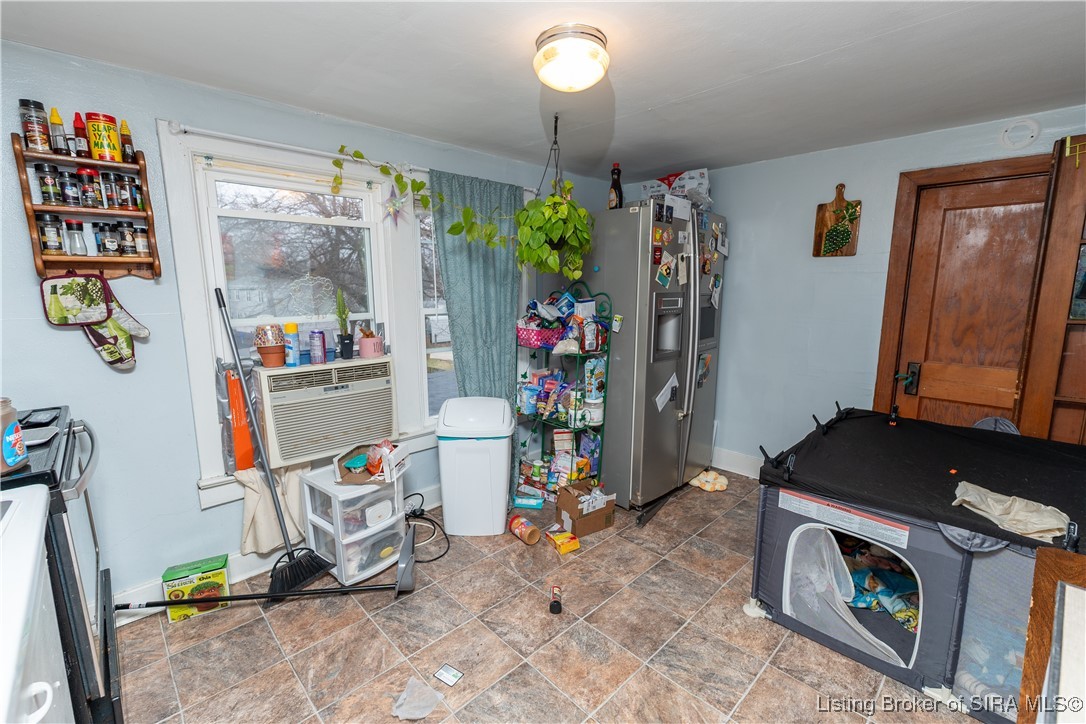 211 South State Street Clarksville, IN 47129 - Photo 11 of 28