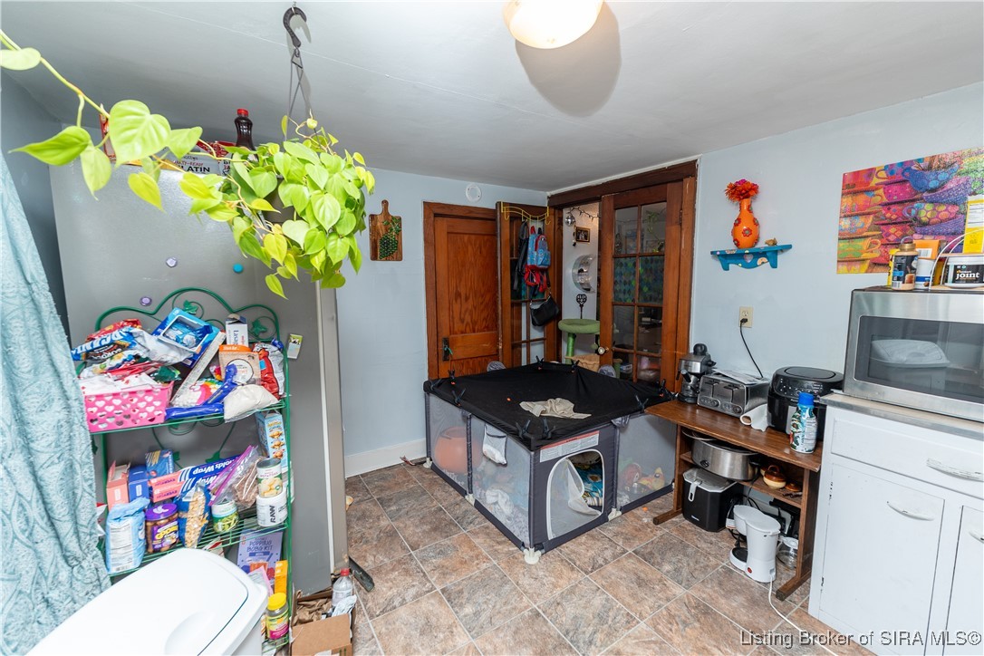 211 South State Street Clarksville, IN 47129 - Photo 12 of 28