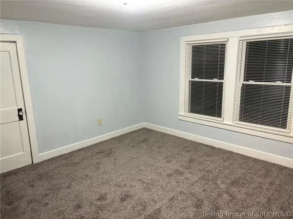 $285,000 | 211 South State Street, Clarksville, IN 47129