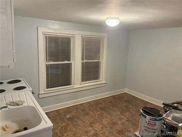 $285,000 | 211 South State Street, Clarksville, IN 47129