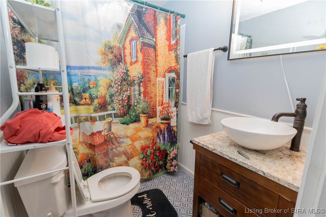 211 South State Street Clarksville, IN 47129 - Photo 7 of 28