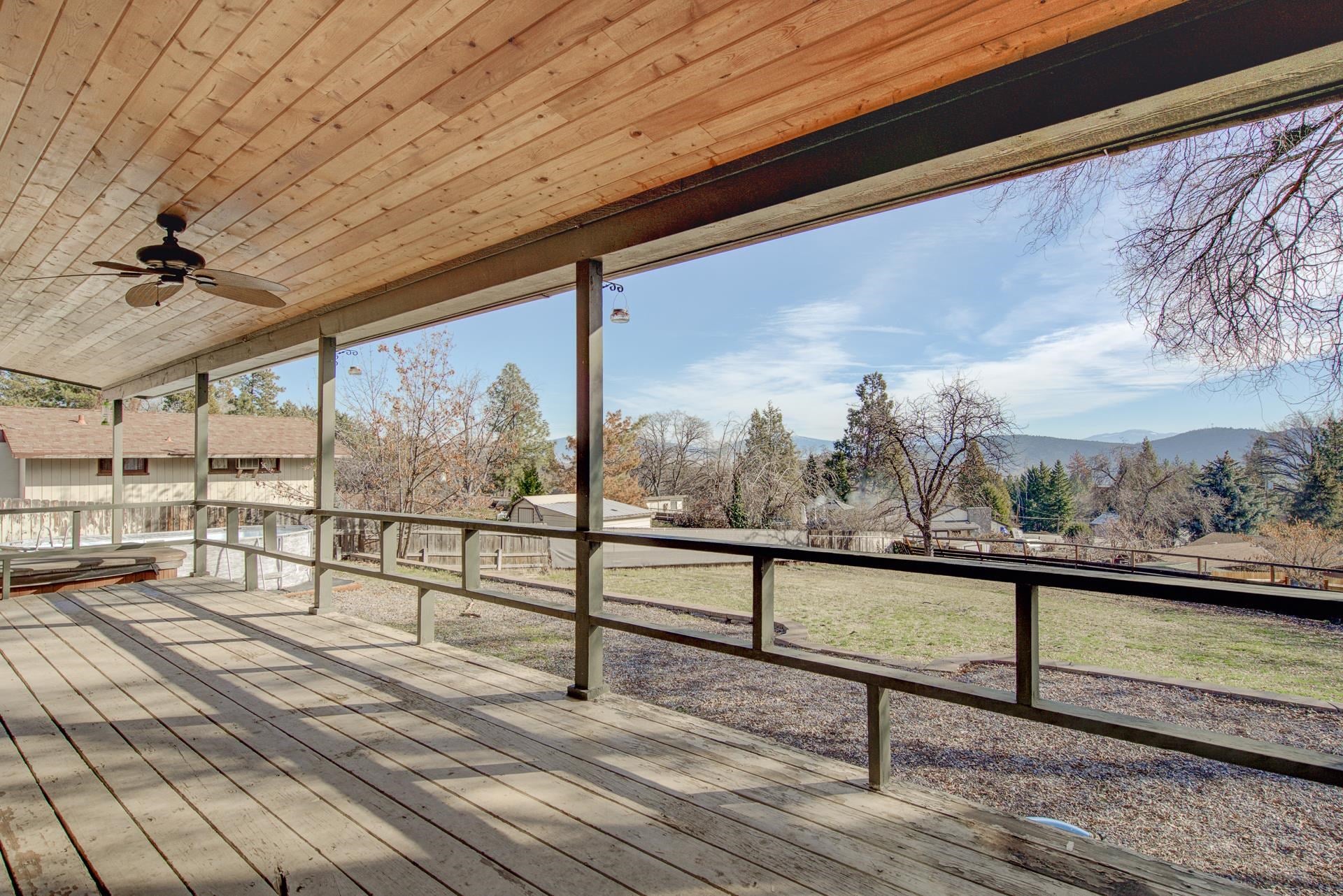 208 Humbug Road Yreka, CA 96097 - Photo 34 of 38 Gallery Image 34