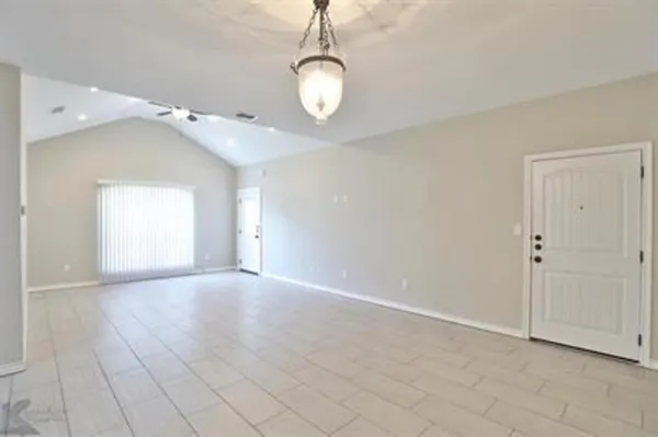 $1,925 | 6021 Jennings Drive, Abilene, TX 79606