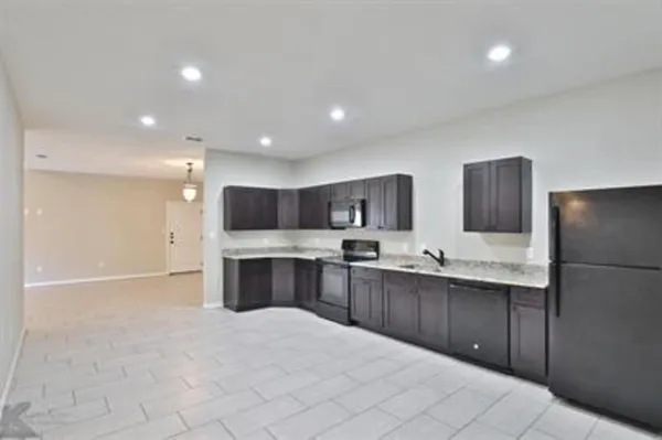 $1,925 | 6021 Jennings Drive, Abilene, TX 79606